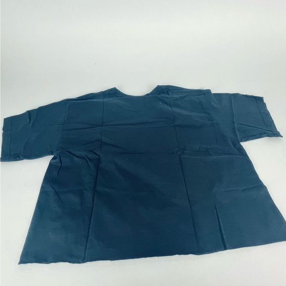 MISSGUIDED BUTTERFLY
CROPPED TEE
Black - Picture 3 of 5